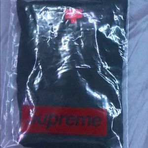 Chenille Arc Logo S/S Top